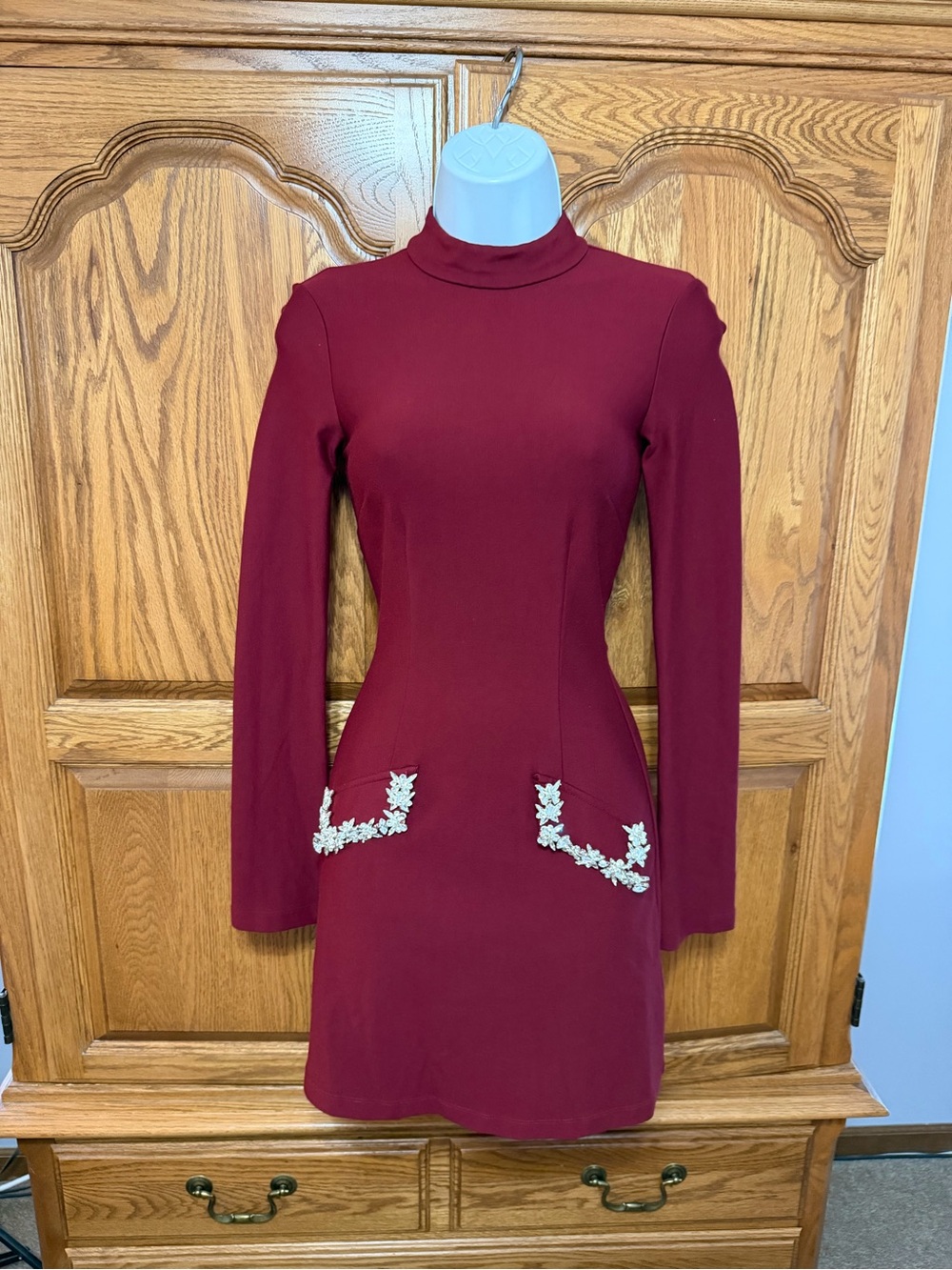 Hyacinth House Bronwyn Dress XXS Oxblood Burgundy Red Embellished‎ Faux Pocket